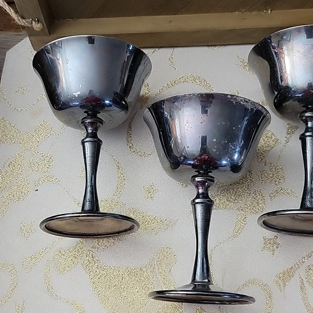 4 Vintage Patina Silver-plated EL de Uberti Italy Champagne Dessert Goblets - Picture 4 of 5